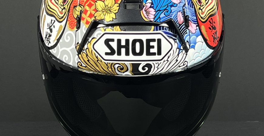SHOEI: La Marca de Cascos que Revoluciona la Conducción de Motocicletas en 2026